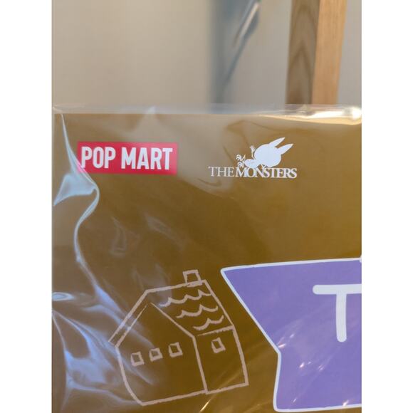 Authentic LABUBU The Monsters Fuzzy Backpack Membership Exclusive - RARE - Picture 14 of 16